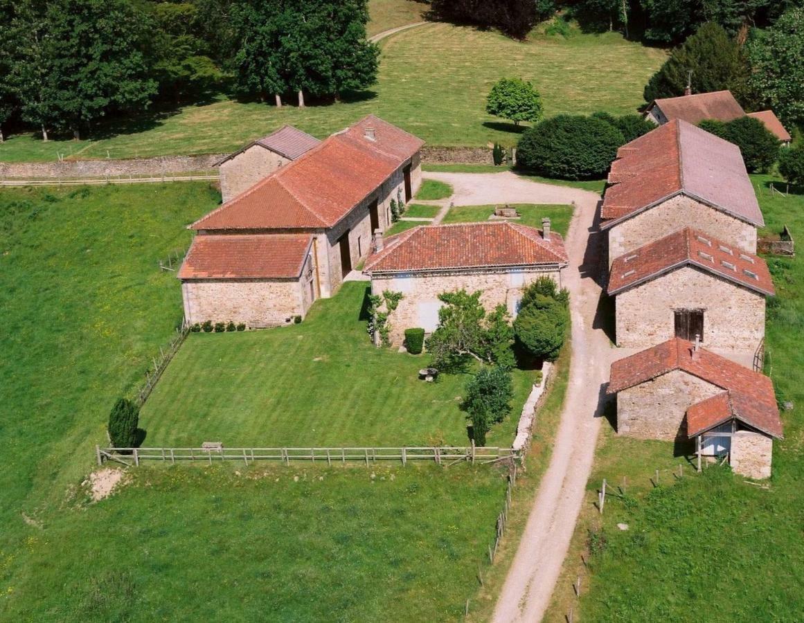 Domaine De Montmery Sa Piscine Son Jardin Ses Espaces Ambazac Kültér fotó